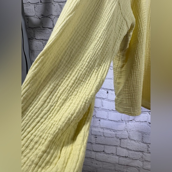 Yellow Button-Up Textured Shirt-Amazon brand - Picture 3 of 9